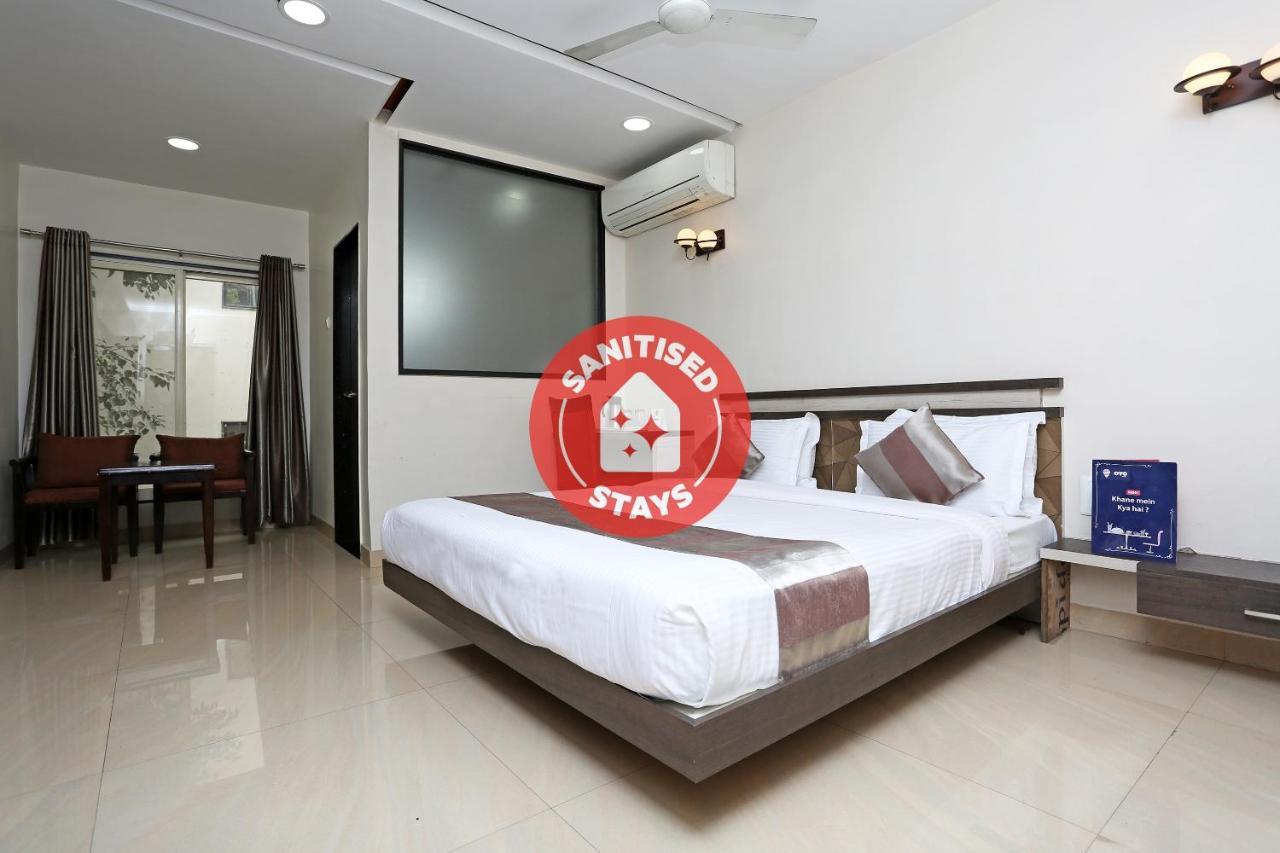 Townhouse Oak Hotel The Sudesh Raipur  Bagian luar foto