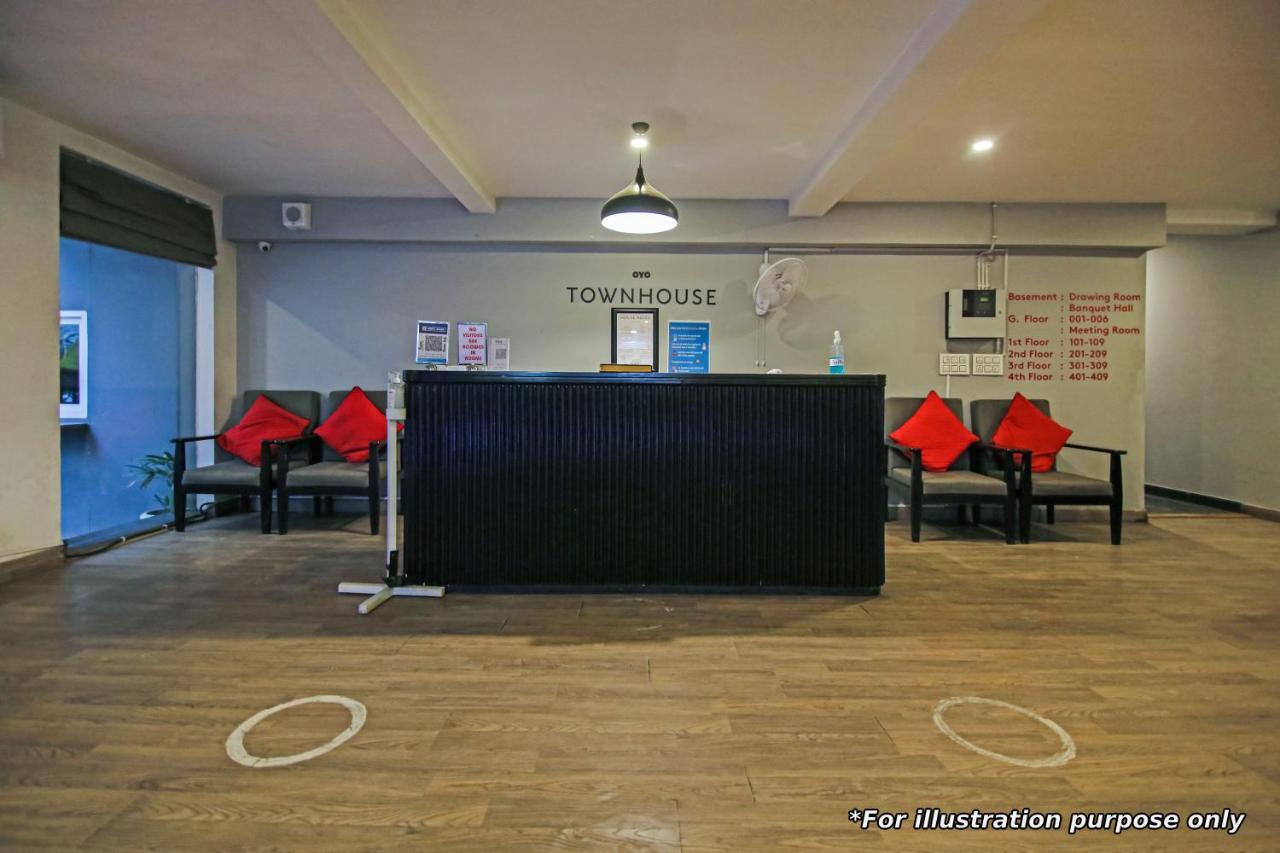 Townhouse Oak Hotel The Sudesh Raipur  Bagian luar foto