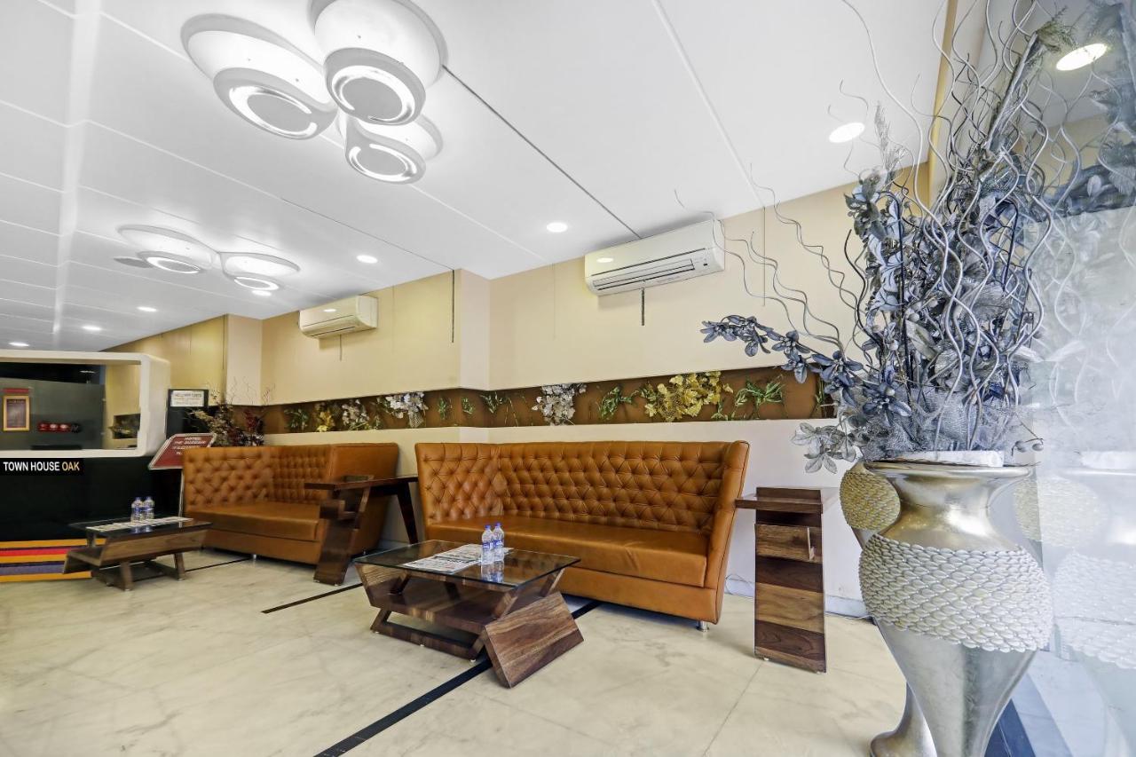 Townhouse Oak Hotel The Sudesh Raipur  Bagian luar foto